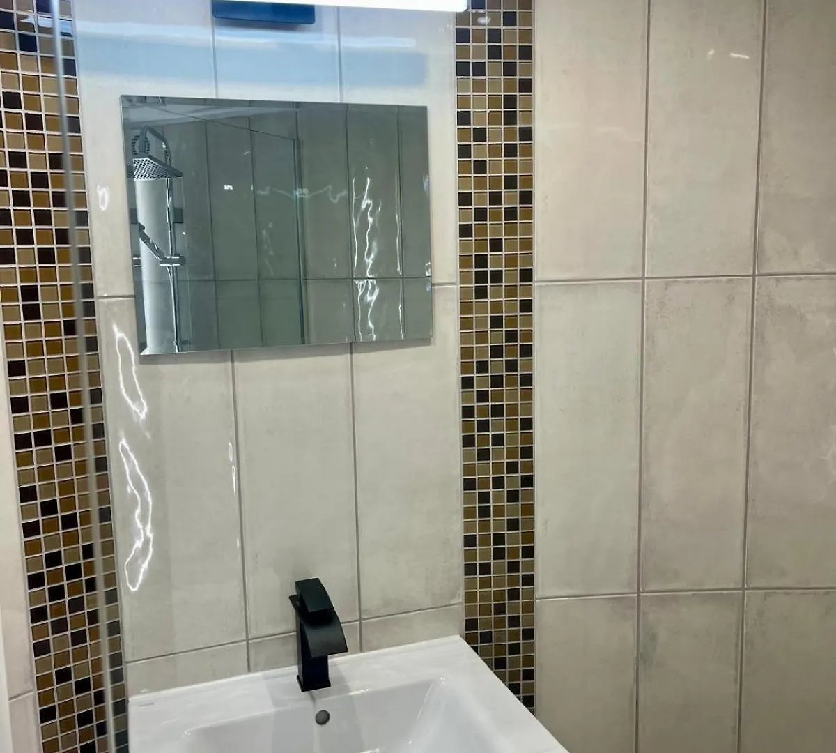 Kalvaria With Balcony, Free Parking And Ac Будапешт Апартаменты
